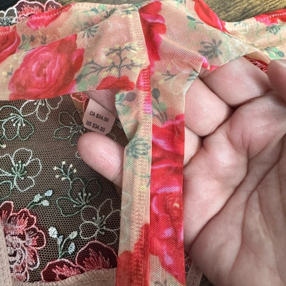 Victoria's Secret Floral Embroidery Lace Thong Red - Picture 4 of 8